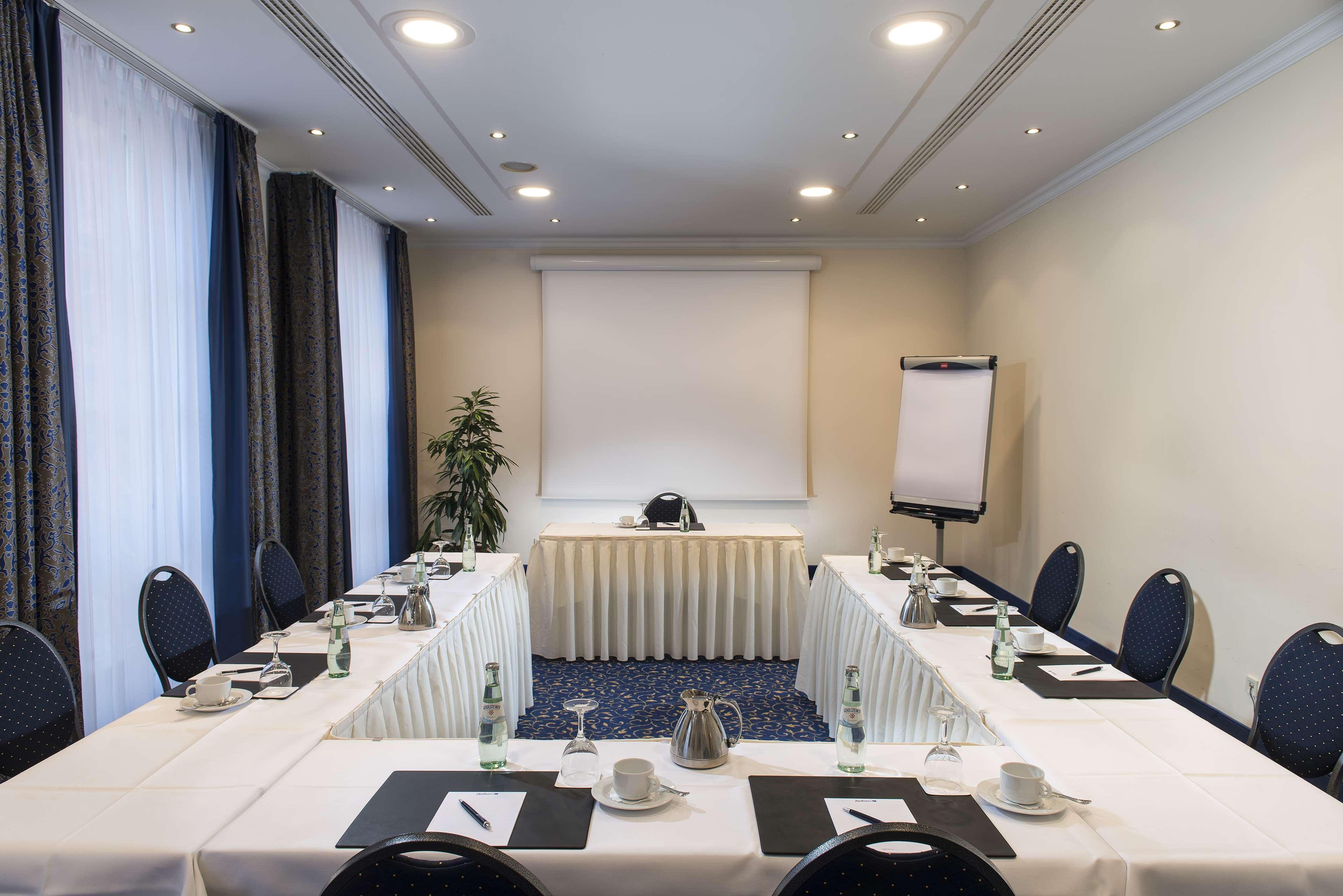Radisson Blu Hotel Halle-Merseburg Zakenleven foto
