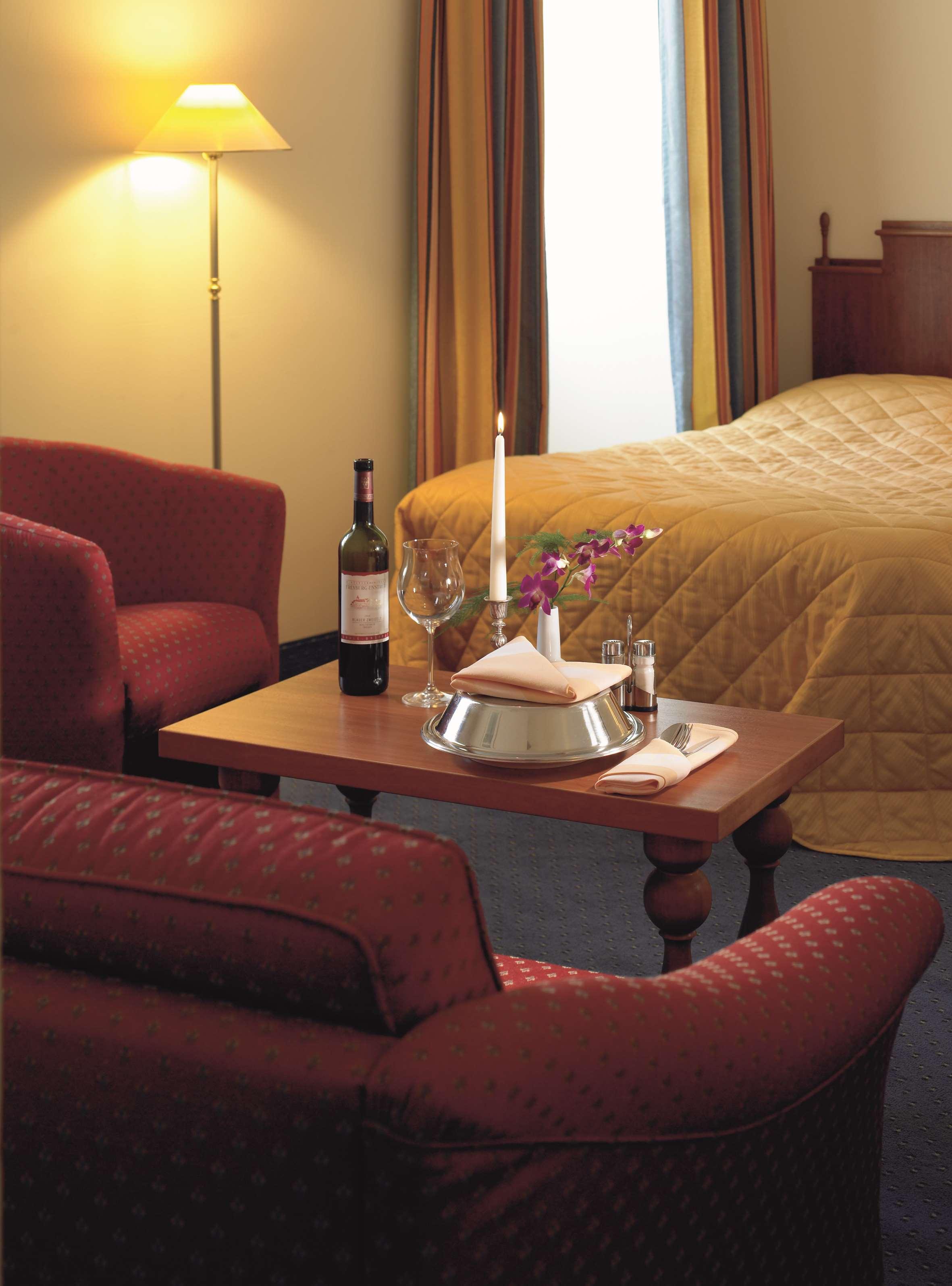 Radisson Blu Hotel Halle-Merseburg Buitenkant foto
